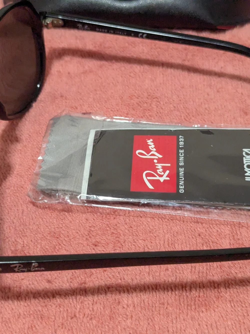 Ray-Ban classic ray